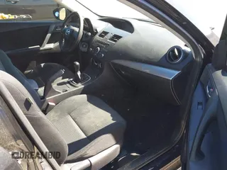 2013 Mazda 3 i SV with VIN JM1BL1TG3D1811032, listed as a IAAI auction lot 41603113 with 125,610 mi miles and . Bid and sale history available at DreamBid. Image 5.