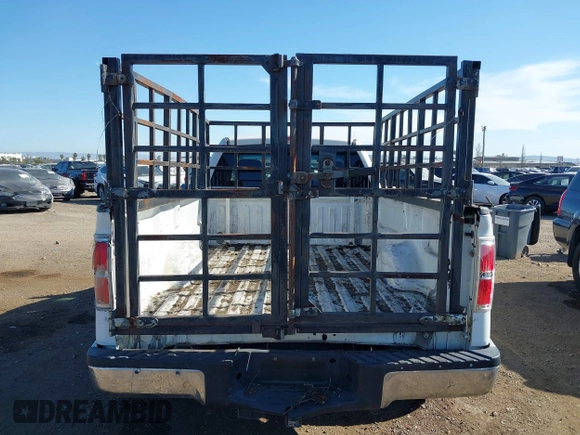 2013 Ford F-150 XL с VIN 1FTMF1CM9DKG51464, выставлен на аукционе IAAI как лот 41975337 с пробегом 344 078 миль миль и . История ставок и продаж доступна на DreamBid. Изображение 16.