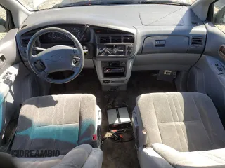 2000 Toyota Sienna LE with VIN 4T3ZF13C2YU254124, listed as a Copart auction lot 52034205 with 178,072 mi miles and Clean Title. Bid and sale history available at carsss.com. Image 8.