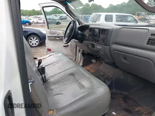 2003 Ford F-250 XL с VIN 3FTNX20L43MB35684, выставлен на аукционе IAAI как лот 42108516 с пробегом 296 730 миль миль и . История ставок и продаж доступна на DreamBid. Изображение 5.