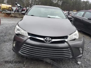 2017 Toyota Camry XLE with VIN 4T1BF1FK2HU714654, listed as a IAAI auction lot 41852758 with 137,016 mi miles. Bid and sale history available at carsss.com. Image 12.