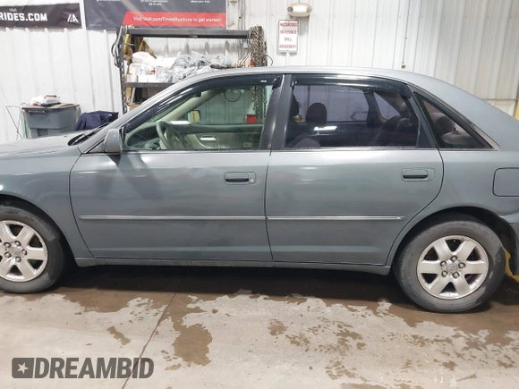 2000 Toyota Avalon XL with VIN 4T1BF28B4YU067175, listed as a IAAI auction lot 42396309 with 268,064 mi miles and . Bid and sale history available at DreamBid. Image 14.