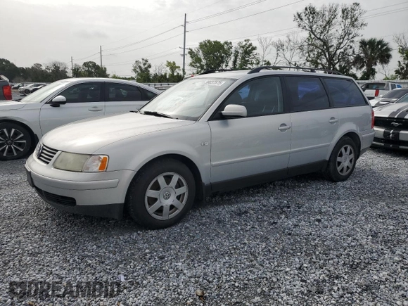 2000 Volkswagen Passat with VIN WVWNA23B6YE238932, listed as a Copart auction lot 59837575 with 151,157 mi miles and Salvage title. Bid and sale history available at DreamBid. Image 1.