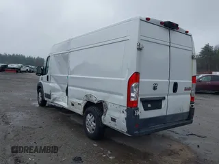 2015 Ram ProMaster Cargo with VIN 3C6URVJGXFE515112, listed as a IAAI auction lot 42016032 with 354,180 mi miles. Bid and sale history available at carsss.com. Image 3.