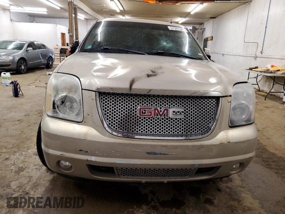 2007 GMC Yukon Denali z VIN 1GKFK638X7J301747, wystawiony jako Copart lot #57597345 z przebiegiem 186 365 mil mil oraz Szkoda całkowita • Salvage title. Historia ofert i sprzedaży dostępna na DreamBid. Obrazek 5.