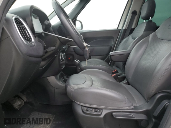 2017 FIAT 500L Lounge with VIN ZFBCFACH1HZ039970, listed as a Copart auction lot 47579055 with 42,903 mi miles and Salvage Title. Bid and sale history available at DreamBid. Image 7.