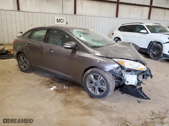 2014 Ford Focus SE with VIN 1FADP3F24EL370385, listed as a Copart auction lot 49135545 with 0 mi miles and Clean Title. Bid and sale history available at carsss.com. Image 4.