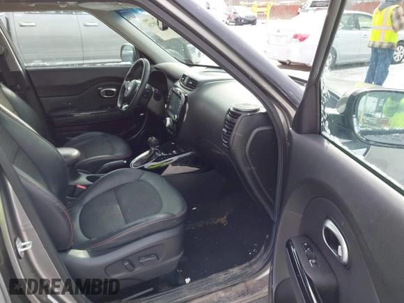 2018 Kia Soul ! with VIN KNDJX3AA1J7516465, listed as a IAAI auction lot 41619026 with 93,948 mi miles. Bid and sale history available at carsss.com. Image 5.