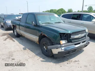 2003 Chevrolet Silverado 1500 LS z VIN 2GCEC19T731181154, wystawiony jako IAAI lot #42493128 z przebiegiem 166 115 mil mil oraz . Historia ofert i sprzedaży dostępna na DreamBid. Obrazek 1.