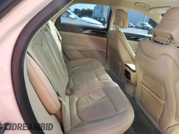2013 Lincoln MKZ z VIN 3LN6L2GK1DR816558, wystawiony jako Copart lot #60424415 z przebiegiem 95 593 mil mil oraz Szkoda całkowita • Salvage title. Historia ofert i sprzedaży dostępna na DreamBid. Obrazek 10.