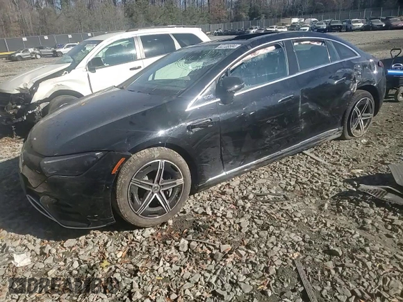 2024 Mercedes-Benz EQE 350 z VIN W1KEG1CB3RF048905, wystawiony jako Copart lot #83189584 z przebiegiem Nie podano mil oraz Szkoda całkowita • Salvage title. Historia ofert i sprzedaży dostępna na DreamBid. Obrazek 10.