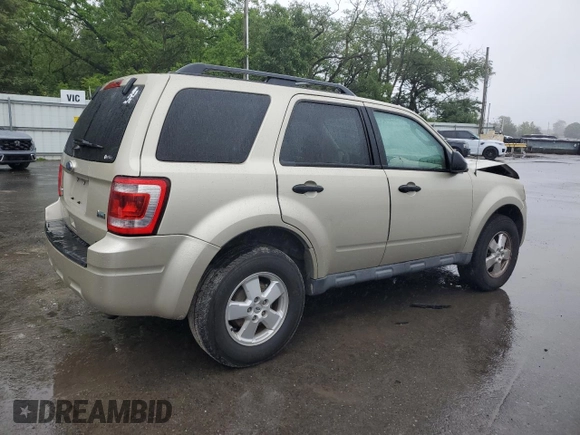 2012 Ford Escape XLT z VIN 1FMCU9DG1CKC74602, wystawiony jako Copart lot #57764325 z przebiegiem 153 872 mil mil oraz Szkoda całkowita • Salvage title. Historia ofert i sprzedaży dostępna na DreamBid. Obrazek 3.