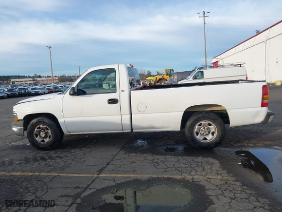 2000 Chevrolet Silverado 1500 with VIN 1GCEC14W9YE262857, listed as a IAAI auction lot 41277426 with 1 mi miles. Bid and sale history available at carsss.com. Image 13.