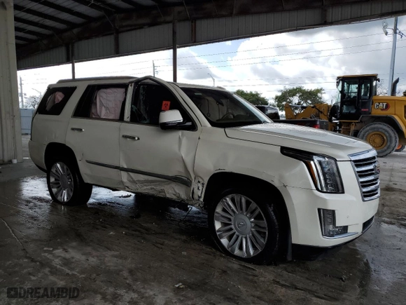 2015 Cadillac Escalade Platinum with VIN 1GYS3PKJ1FR717164, listed as a Copart auction lot 86589344 with 0 mi miles and Non Repairable. Bid and sale history available at carsss.com. Image 4.
