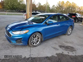 2020 Ford Fusion SE with VIN 3FA6P0H74LR176423, listed as a Copart auction lot 81560874 with 122,131 mi miles and Salvage Title. Bid and sale history available at carsss.com. Image 1.