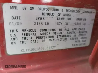 2009 Chevrolet Aveo 2LT z VIN KL1TG66E59B652927, wystawiony jako Copart lot #81853464 z przebiegiem 113 538 mil mil oraz Szkoda całkowita • Salvage title. Historia ofert i sprzedaży dostępna na DreamBid. Obrazek 12.