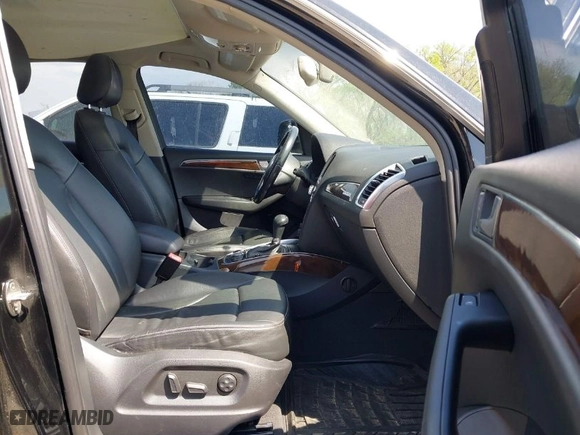 2011 Audi Q5 3.2L Premium Plus with VIN WA1DKAFP4BA060733, listed as a IAAI auction lot 42059970 with 119,178 mi miles. Bid and sale history available at carsss.com. Image 5.