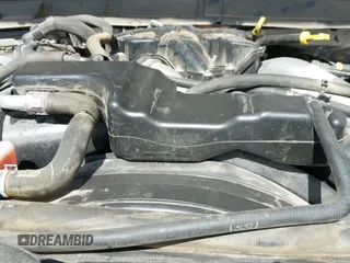 2015 Ford F-250 Lariat z VIN 1FT7W2BT4FEB04440, wystawiony jako IAAI lot #43252943 z przebiegiem 230 062 mil mil oraz . Historia ofert i sprzedaży dostępna na DreamBid. Obrazek 19.