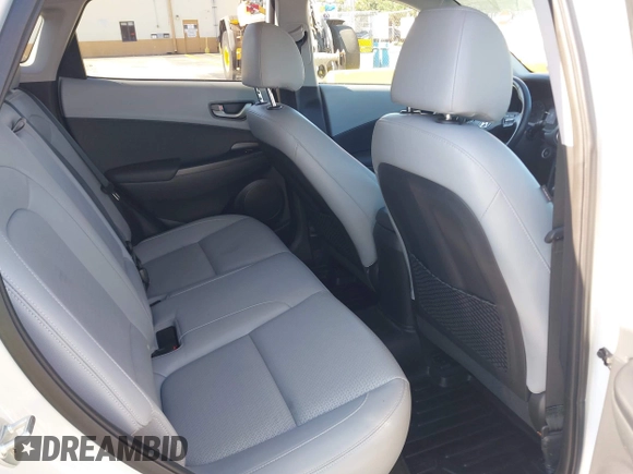 2018 Hyundai Kona Limited with VIN KM8K33A59JU080173, listed as a IAAI auction lot 42041992 with 37,513 mi miles. Bid and sale history available at carsss.com. Image 8.