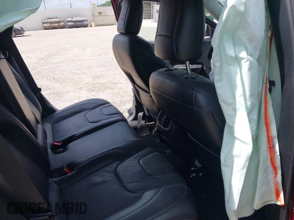 2019 Jeep Cherokee Limited z VIN 1C4PJLDB1KD443567, wystawiony jako IAAI lot #42260548 z przebiegiem Nie podano mil oraz . Historia ofert i sprzedaży dostępna na DreamBid. Obrazek 8.