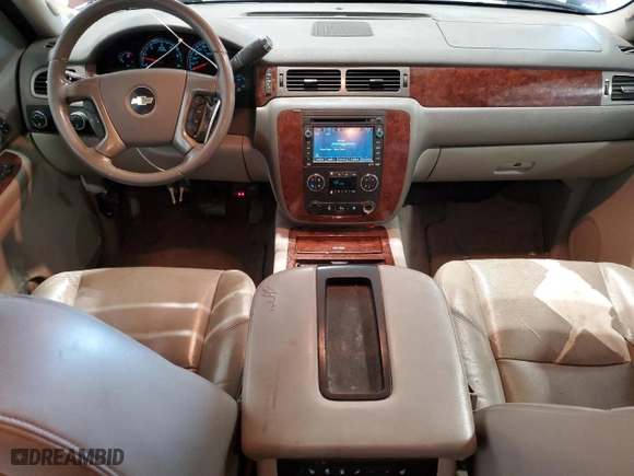 2009 Chevrolet Suburban LTZ with VIN 1GNFK36399J112432, listed as a Copart auction lot 85531784 with 280,981 mi miles and Salvage Title. Bid and sale history available at carsss.com. Image 8.