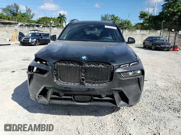 2024 BMW X7 xDrive40i with VIN 5UX23EM08R9V96201, listed as a Copart auction lot 44180435 with 6,809 mi miles and Salvage Title. Bid and sale history available at carsss.com. Image 15.