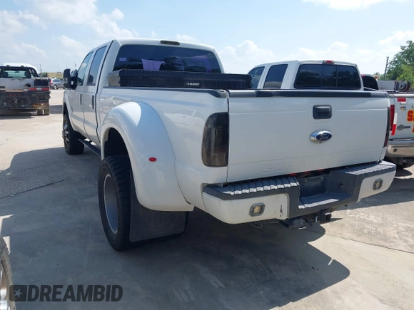 2012 Ford F-250 XL with VIN 1FT7W2BT7CEC25815, listed as a IAAI auction lot 42715930 with 338,120 mi miles and . Bid and sale history available at DreamBid. Image 3.