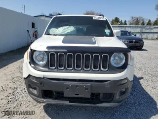 2018 Jeep Renegade Altitude with VIN ZACCJBBB0JPH03694, listed as a Copart auction lot 54174835 with 104,207 mi miles and Clean Title. Bid and sale history available at carsss.com. Image 5.