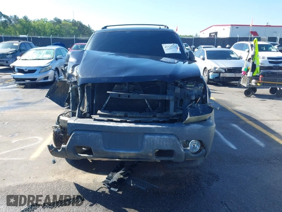 2002 Chevrolet Avalanche with VIN 3GNEK13T42G142319, listed as a IAAI auction lot 41977733 with Not Provided miles and . Bid and sale history available at DreamBid. Image 12.