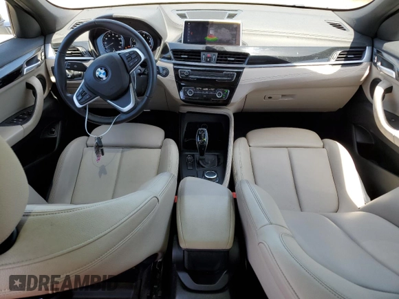 2023 BMW X2 sDrive28i z VIN WBXYH9C06P5V65784, wystawiony jako Copart lot #57108985 z przebiegiem 37 113 mil mil oraz Szkoda całkowita • Salvage title. Historia ofert i sprzedaży dostępna na DreamBid. Obrazek 8.