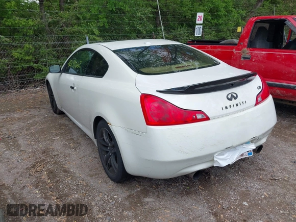 2008 Infiniti G37 Journey with VIN JNKCV64E68M127863, listed as a IAAI auction lot 42199662 with 141,765 mi miles. Bid and sale history available at carsss.com. Image 3.