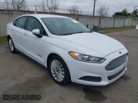2015 Ford Fusion S Hybrid with VIN 3FA6P0UU2FR283244, listed as a IAAI auction lot 41740108 with 141,739 mi miles. Bid and sale history available at carsss.com. Image 1.