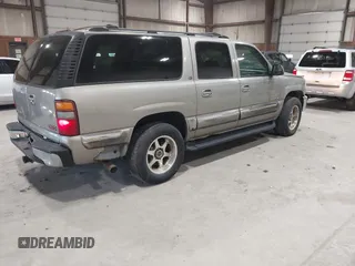 2001 GMC Yukon XL SLE with VIN 1GKFK16T11J220078, listed as a IAAI auction lot 41814254 with 221,210 mi miles. Bid and sale history available at carsss.com. Image 4.