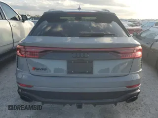 2024 Audi RS Q8 z VIN WU1ARBF11RD000488, wystawiony jako Copart lot #74937104 z przebiegiem Nie podano mil oraz Nie do naprawy • Non repairable. Historia ofert i sprzedaży dostępna na DreamBid. Obrazek 6.