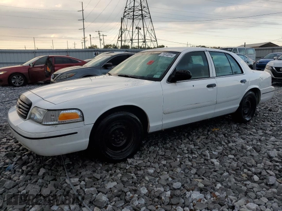 1999 Ford Crown Victoria Police z VIN 2FAFP71W4XX178478, wystawiony jako Copart lot #71813314 z przebiegiem 207 956 mil mil oraz Szkody całkowita. Historia ofert i sprzedaży dostępna na DreamBid. Obrazek 1.