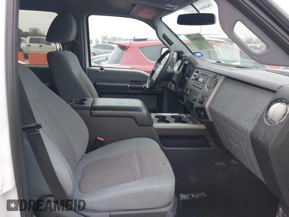 2011 Ford F-250 XL z VIN 1FT7W2A61BEC35315, wystawiony jako IAAI lot #41578348 z przebiegiem 139 033 mil mil oraz . Historia ofert i sprzedaży dostępna na DreamBid. Obrazek 5.