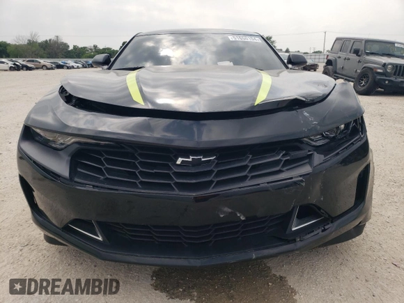 2023 Chevrolet Camaro 2LT z VIN 1G1FD1RX4P0152578, wystawiony jako Copart lot #51650104 z przebiegiem 10 457 mil mil oraz Czysty tytuł • Clean title. Historia ofert i sprzedaży dostępna na DreamBid. Obrazek 5.