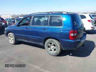 2004 Toyota Highlander with VIN JTEDD21AX40084354, listed as a IAAI auction lot 42016996 with Not provided miles and . Bid and sale history available at DreamBid. Image 3.