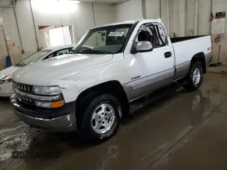 2000 Chevrolet Silverado 1500 with VIN 1GCEK14T3YZ296486, listed as a Copart auction lot 48582725 with 140,399 mi miles and Salvage Title. Bid and sale history available at carsss.com. Image 1.