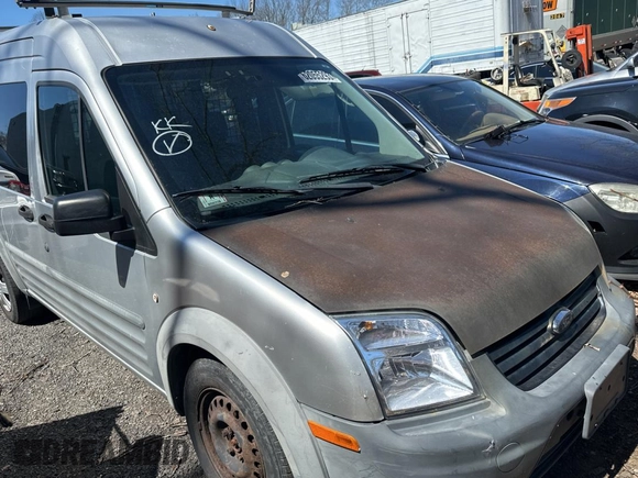 2011 Ford Transit Connect XL z VIN NM0LS6AN9BT062340, wystawiony jako Copart lot #53852135 z przebiegiem 234 690 mil mil oraz Czysty tytuł • Clean title. Historia ofert i sprzedaży dostępna na DreamBid. Obrazek 1.