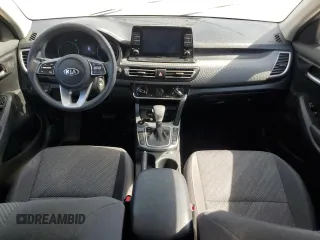 2021 Kia Seltos LX with VIN KNDEPCAA0M7094016, listed as a Copart auction lot 48897645 with 31,332 mi miles and Salvage Title. Bid and sale history available at carsss.com. Image 8.