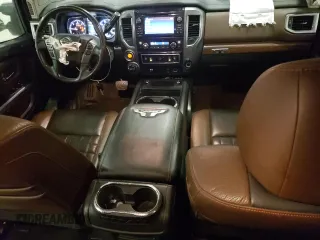 2018 Nissan Titan XD SV with VIN 1N6BA1F40JN536633, listed as a Copart auction lot 43021025 with 62,271 mi miles and Salvage Title. Bid and sale history available at carsss.com. Image 8.