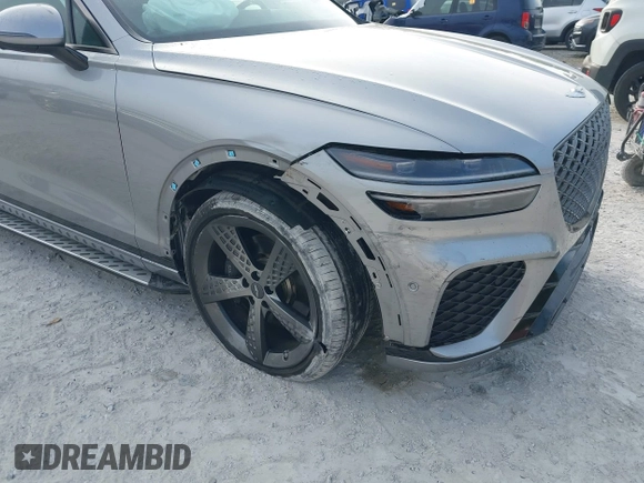 2024 Genesis GV70 2.5T with VIN 5NMMADTBXRH009739, listed as a IAAI auction lot 42091832 with 17,336 mi miles and . Bid and sale history available at DreamBid. Image 6.