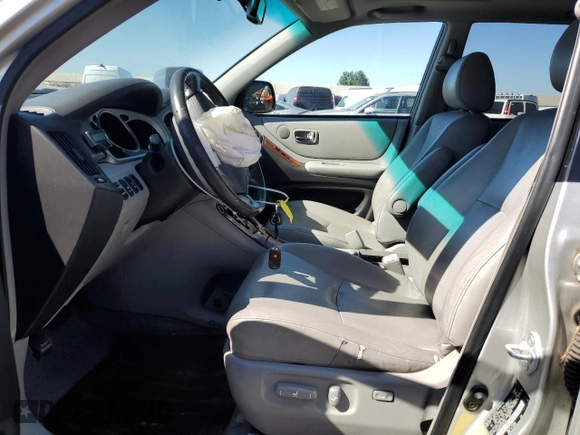 2007 Toyota Highlander Hybrid w/3rd Row with VIN JTEDW21A470021877, listed as a Copart auction lot 70078704 with 214,869 mi miles and Clean Title. Bid and sale history available at carsss.com. Image 7.