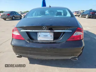 2008 Mercedes-Benz CLS 550 с VIN WDDDJ72X68A128238, выставлен на аукционе Copart как лот 62671615 с пробегом 146 611 миль миль и Чистый • Clean title. История ставок и продаж доступна на DreamBid. Изображение 6.