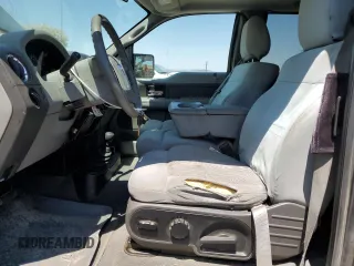 2004 Ford F-150 XL с VIN 1FTVX14524NA51943, выставлен на аукционе Copart как лот 65364425 с пробегом 219 355 миль миль и Чистый • Clean title. История ставок и продаж доступна на DreamBid. Изображение 7.