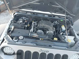 2018 Jeep Wrangler JK Unlimited Sport S with VIN 1C4BJWDG5JL862100, listed as a IAAI auction lot 40986228 with 1 mi miles. Bid and sale history available at carsss.com. Image 10.