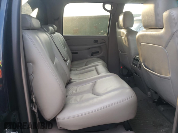 2005 Chevrolet Avalanche Z66 with VIN 3GNEC12Z25G180199, listed as a Copart auction lot 74985864 with 232,892 mi miles and Salvage Title. Bid and sale history available at carsss.com. Image 10.