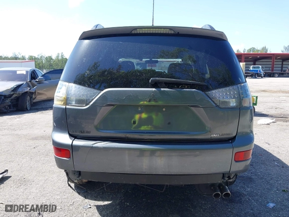 2007 Mitsubishi Outlander LS with VIN JA4MT31XX7U004009, listed as a IAAI auction lot 42006069 with 222,768 mi miles. Bid and sale history available at carsss.com. Image 16.