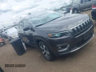 2021 Jeep Cherokee Limited z VIN 1C4PJMDX8MD212475, wystawiony jako IAAI lot #42051824 z przebiegiem 31 905 mil mil oraz . Historia ofert i sprzedaży dostępna na DreamBid. Obrazek 1.